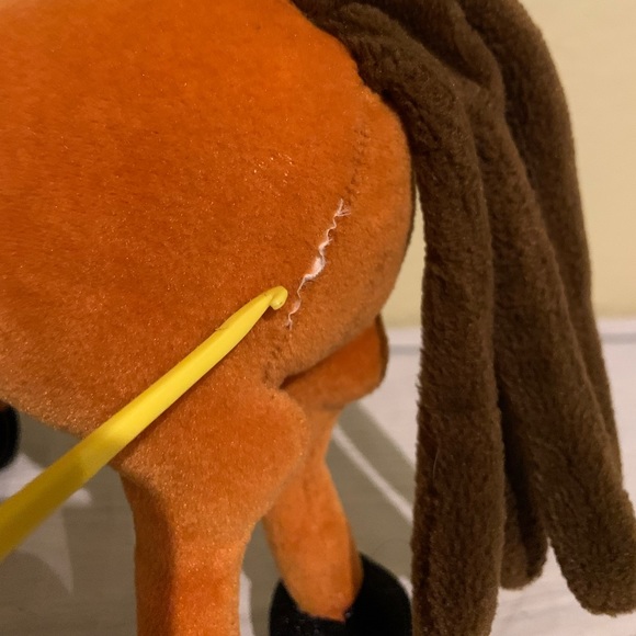 Disney’s Home On The Range Maggie & Buck Character Plush Set - Picture 8 of 14